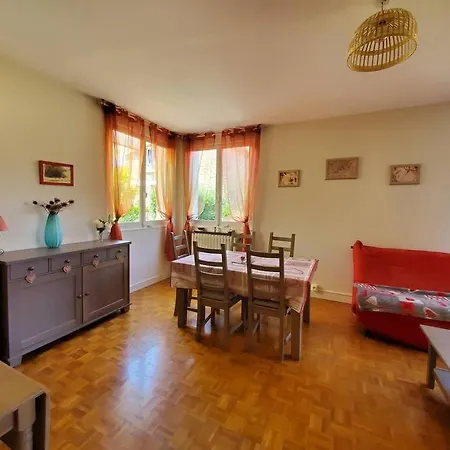 Holiday home Maison 20 Min Du Centre De Paris *