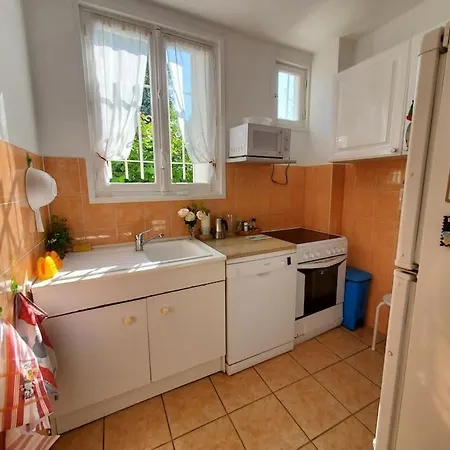 Maison 20 Min Du Centre De Paris Holiday home *