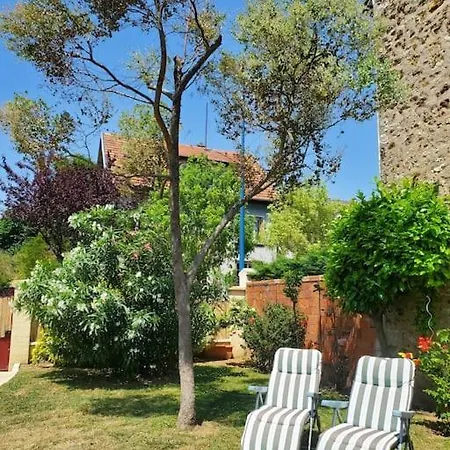 Maison 20 Min Du Centre De Paris Holiday home *