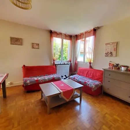 Holiday home Maison 20 Min Du Centre De Paris Choisy-le-Roi